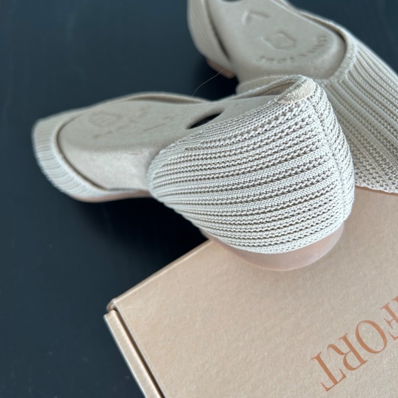 VIVAIA Women's Cream Flats - Picture 3 of 4